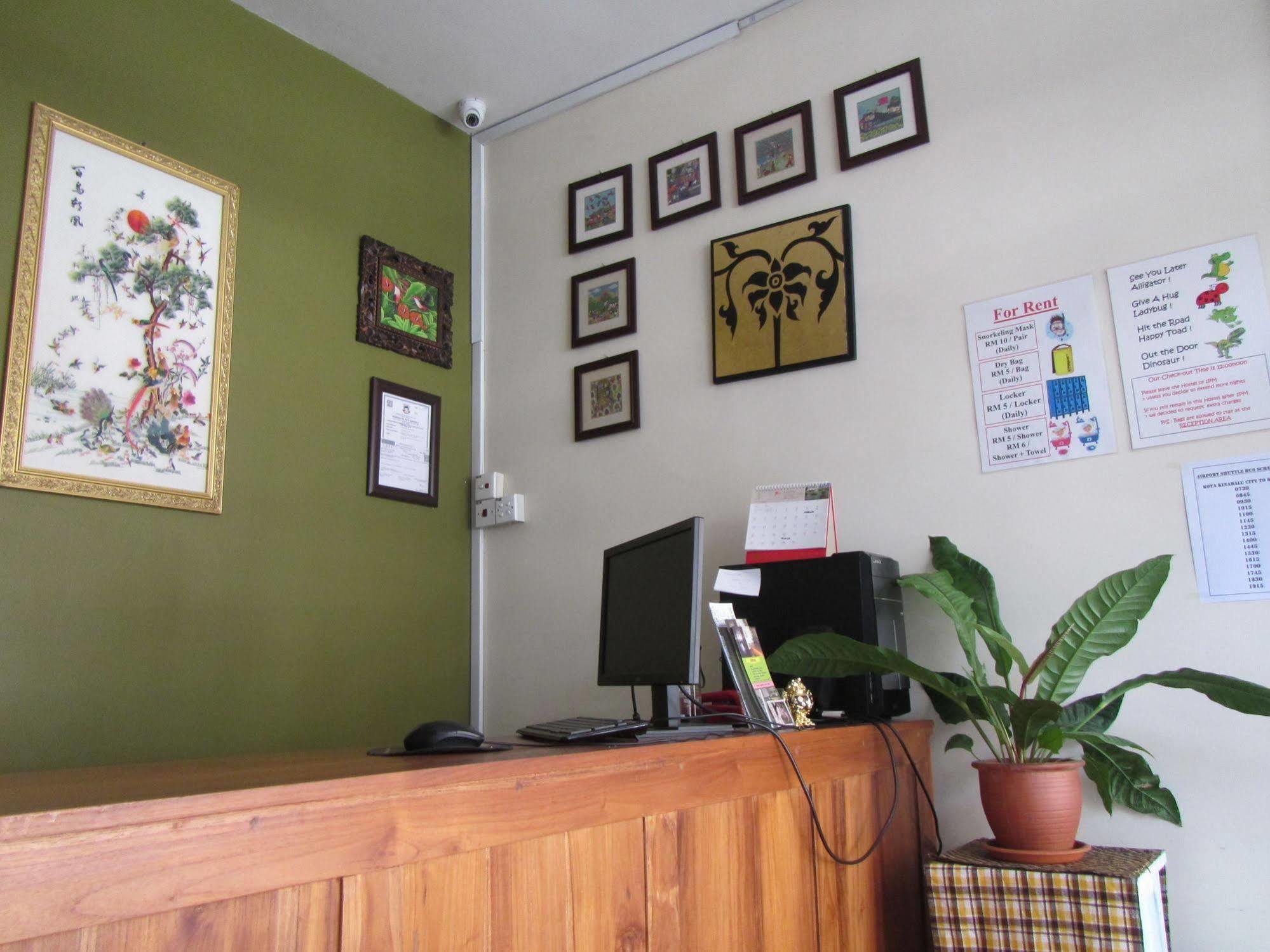 קוטה קינבלו Sensi Backpackers Hostel מראה חיצוני תמונה